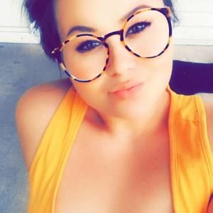 Meet your Posher, Cayla